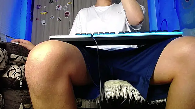 Snapshot of zacwatson_ chatting on February 2025 10:58:02 AM zacwatson online show from February 2025 10:58:02 AM