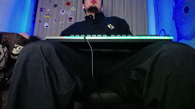 Snapshot of zacwatson_ chatting on February 2025 03:54:01 AM zacwatson online show from February 2025 03:54:01 AM