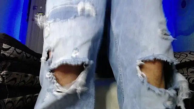 Snapshot of zacwatson_ chatting on February 2025 06:20:02 AM zacwatson online show from February 2025 06:20:02 AM