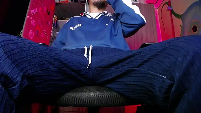 Snapshot of zacwatson_ chatting on October 2025 04:30:01 AM zacwatson online show from October 2025 04:30:01 AM