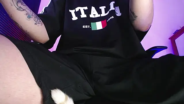 zacwatson  online show from March 2026 07:51:02 PM