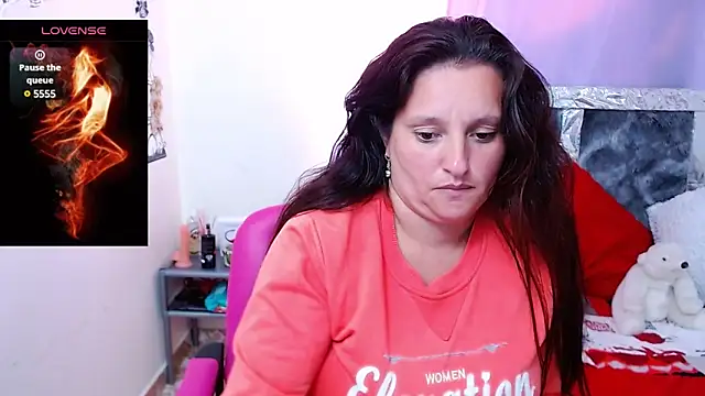 Snapshot of CristialJones_ chatting on March 2025 07:47:02 PM CristialJones online show from March 2025 07:47:02 PM