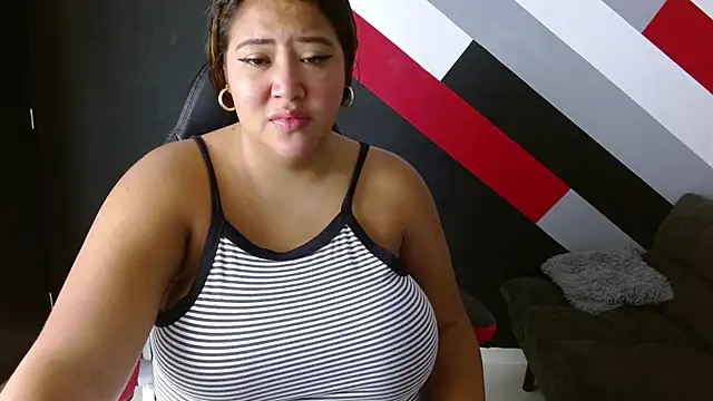 Snapshot of I_am_yours- chatting on October 2025 11:43:01 AM I am yours- online show from October 2025 11:43:01 AM