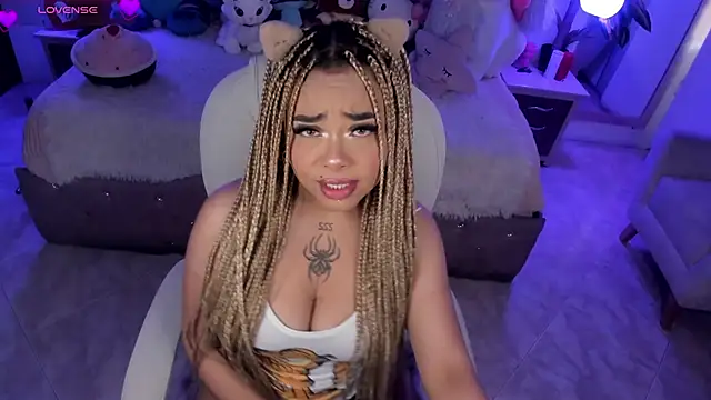 conny  curly online show from March 2025 01:12:02 PM