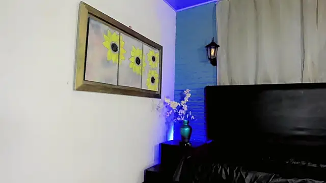  ChanellR  online show from May 2026 11:04:01 AM