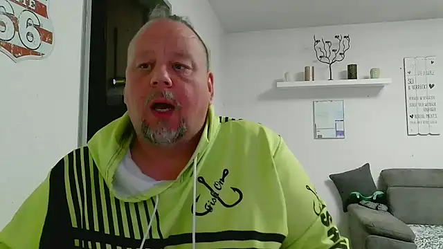 Snapshot of pimmelmann3 chatting on May 2026 10:48:02 PM pimmelmann3 online show from May 2026 10:48:02 PM
