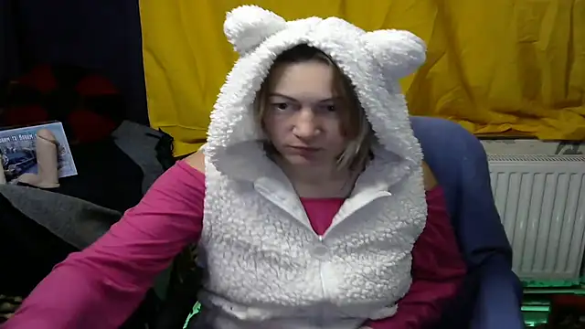 Snapshot of wLESLYMOSw chatting on December 2024 08:43:02 PM wLESLYMOSw online show from December 2024 08:43:02 PM