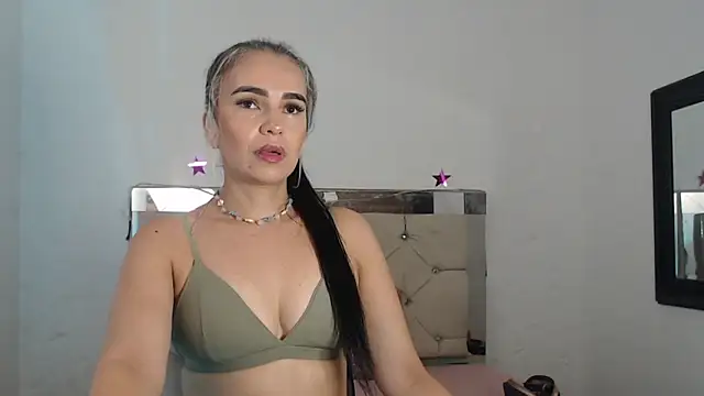 ashley  tylor online show from January 2025 09:25:01 PM