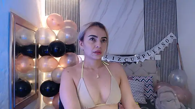 ashley  tylor online show from April 2026 07:44:02 PM