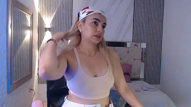 ashley  tylor online show from June 2026 06:44:01 PM