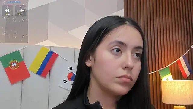 Julietasantos   online show from June 2026 06:32:02 PM