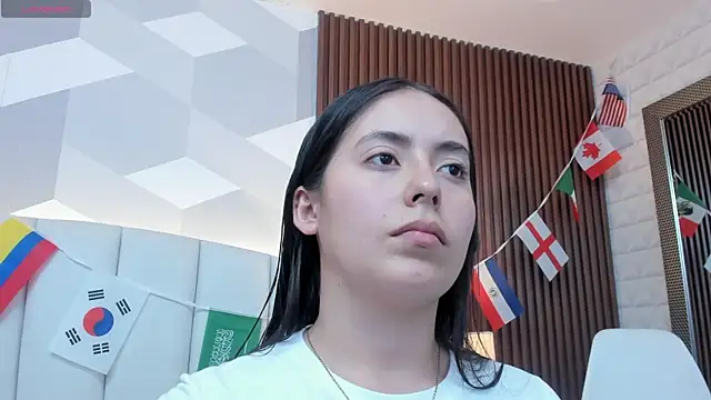 Julietasantos   online show from June 2026 06:23:01 PM