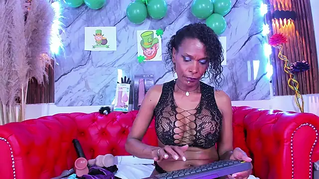 Snapshot of tihara_andersom chatting on March 2025 03:06:01 PM tihara andersom online show from March 2025 03:06:01 PM