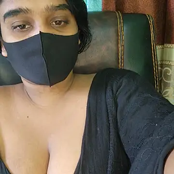 Snapshot of Kotha_-Moni chatting on November 2025 04:11:02 AM Kotha -Moni online show from November 2025 04:11:02 AM