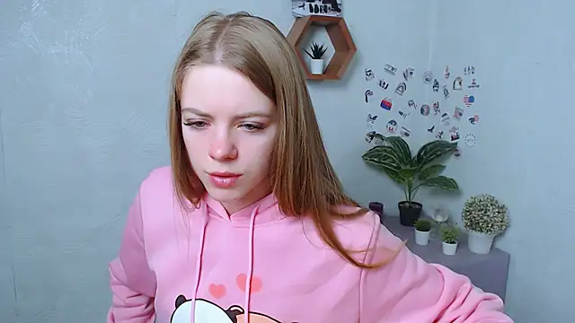 Snapshot of AliceFlirtt_ chatting on October 2025 05:54:02 AM AliceFlirtt online show from October 2025 05:54:02 AM