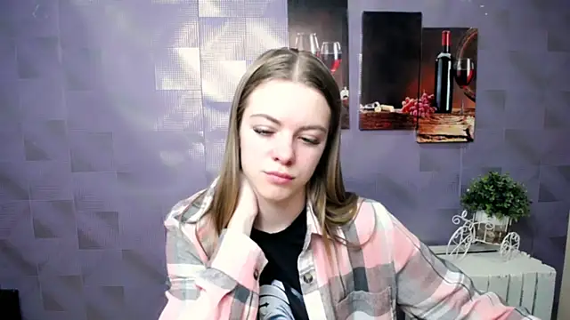 Snapshot of AliceFlirtt_ chatting on November 2025 09:21:01 AM AliceFlirtt online show from November 2025 09:21:01 AM