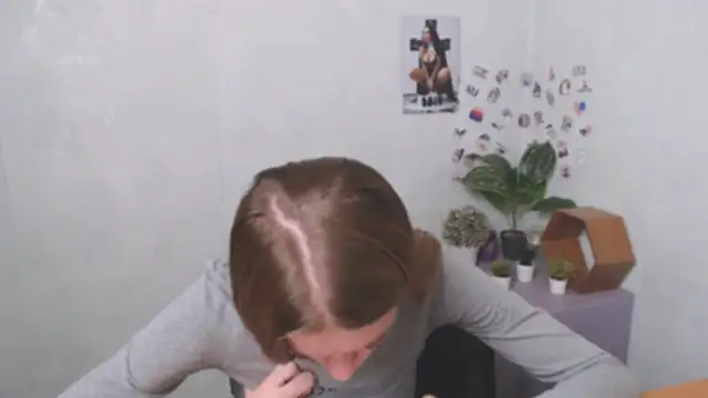 AliceFlirtt  online show from December 2025 12:10:01 PM