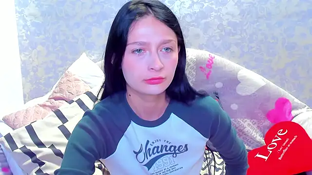 Vanessa Florence online show from October 2025 04:41:02 AM