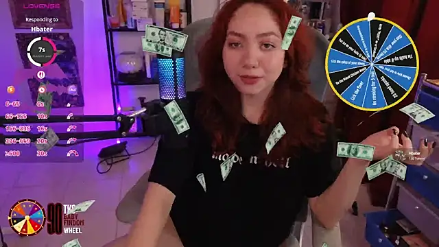 Snapshot of LilyVelvett chatting on October 2025 03:40:02 AM LilyVelvett online show from October 2025 03:40:02 AM