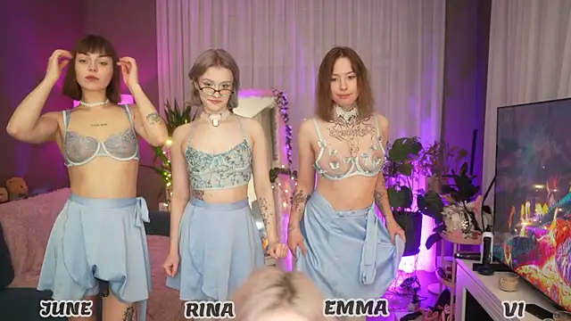 your favoritegirls online show from October 2025 01:04:02 AM