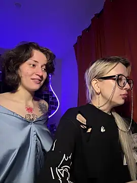 Snapshot of Dooubletroublee chatting on March 2026 01:38:01 AM Dooubletroublee online show from March 2026 01:38:01 AM