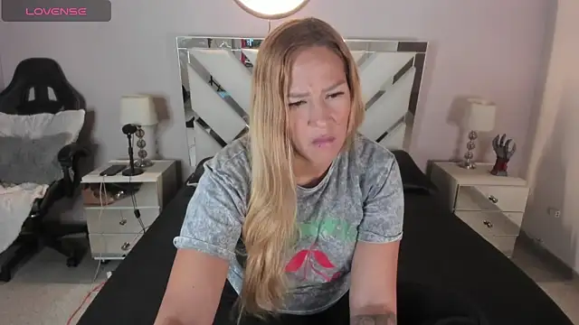 AnyyJones online show from January 2025 08:15:01 PM