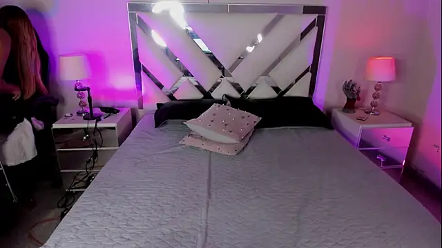 AnyyJones online show from September 2025 09:04:02 PM