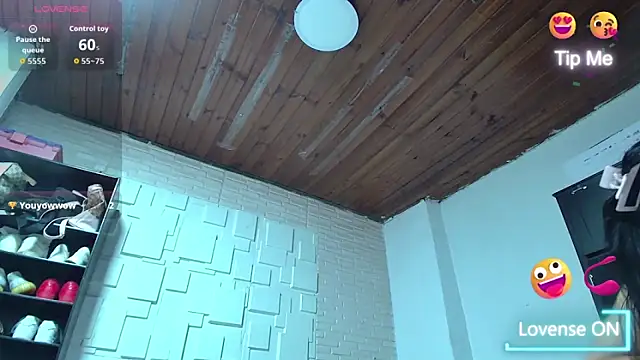 white sexy  online show from May 2026 10:59:01 PM