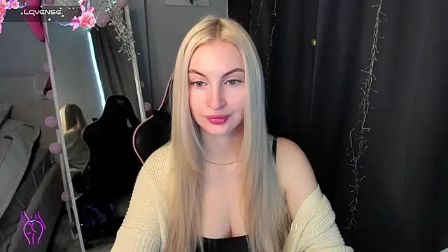 Snapshot of Kimmy_powell chatting on May 2026 03:02:01 AM Kimmy powell online show from May 2026 03:02:01 AM