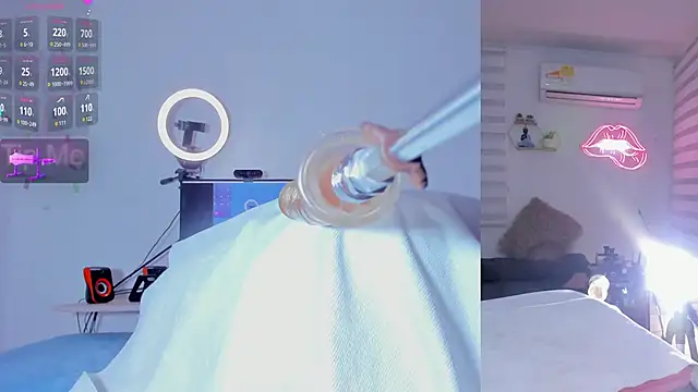 Abigail Girl   online show from January 2026 05:07:02 PM