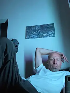 El Gizmo online show from October 2025 07:16:01 AM