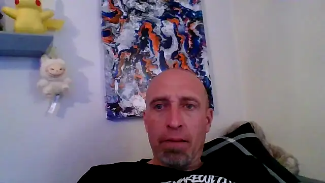El Gizmo online show from April 2026 01:52:01 AM