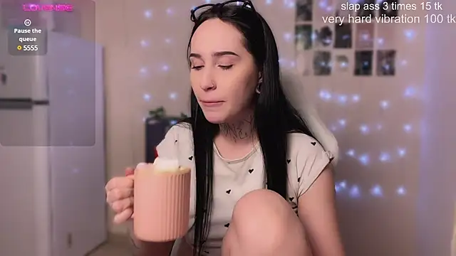 Snapshot of AnastasiaSun chatting on December 2024 10:28:02 PM AnastasiaSun online show from December 2024 10:28:02 PM