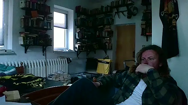 sunr1sa online show from November 2025 03:23:02 PM