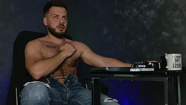 Snapshot of juliusmasters chatting on November 2025 08:02:01 PM juliusmasters online show from November 2025 08:02:01 PM