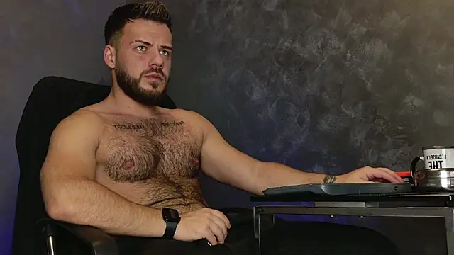 Snapshot of juliusmasters chatting on December 2025 08:39:01 PM juliusmasters online show from December 2025 08:39:01 PM