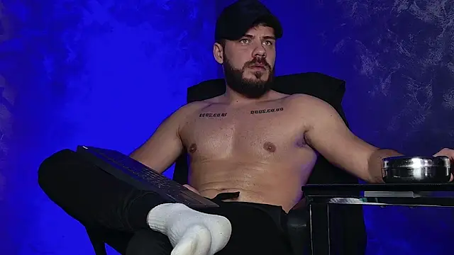 Snapshot of juliusmasters chatting on December 2025 09:56:01 PM juliusmasters online show from December 2025 09:56:01 PM