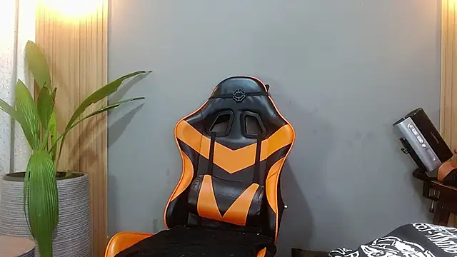 Mr WhiteCock online show from January 2026 02:27:02 AM