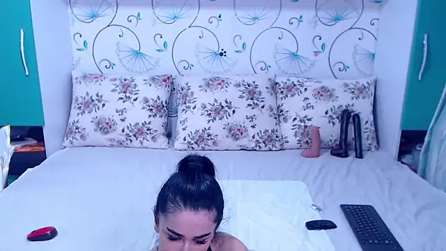 demiemorre online show from January 2025 09:16:01 AM