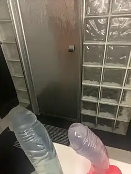 Snapshot of QueenMelissa80 chatting on October 2025 05:13:02 PM QueenMelissa80 online show from October 2025 05:13:02 PM