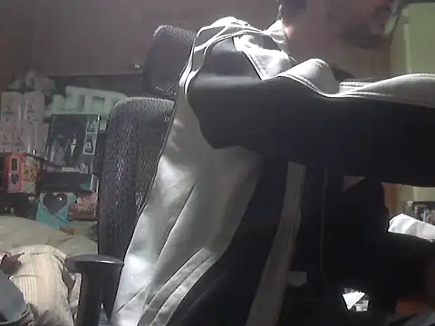 Snapshot of shikokichi55 chatting on October 2025 07:07:02 AM shikokichi55 online show from October 2025 07:07:02 AM