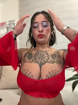 Rae Lil White online show from November 2025 11:58:01 PM