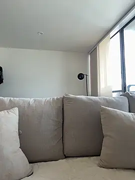 Snapshot of Rae_Lil_White chatting on March 2026 09:21:01 PM Rae Lil White online show from March 2026 09:21:01 PM