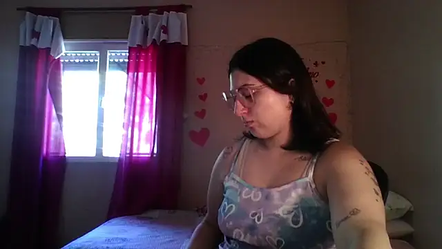 Snapshot of imsohornydacom chatting on February 2026 05:22:02 PM imsohornydacom online show from February 2026 05:22:02 PM