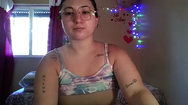 Snapshot of imsohornydacom chatting on March 2026 03:51:01 PM imsohornydacom online show from March 2026 03:51:01 PM