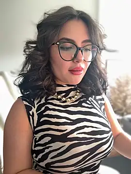 Snapshot of sukhakunis1 chatting on September 2025 04:09:05 PM sukhakunis1 online show from September 2025 04:09:05 PM