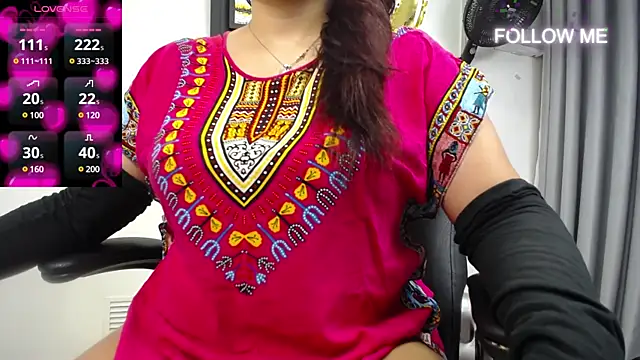 Snapshot of dayadubey_ chatting on February 2025 10:11:02 AM dayadubey online show from February 2025 10:11:02 AM