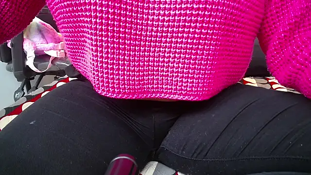 Snapshot of dayadubey_ chatting on September 2025 10:04:02 AM dayadubey online show from September 2025 10:04:02 AM