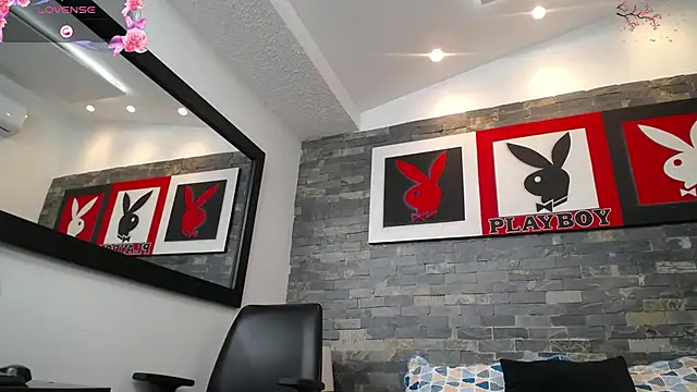 Snapshot of dayadubey_ chatting on December 2025 10:02:01 AM dayadubey online show from December 2025 10:02:01 AM