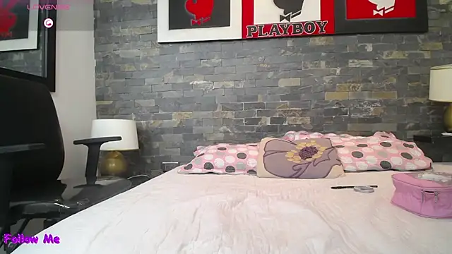 dayadubey  online show from February 2026 11:38:02 AM